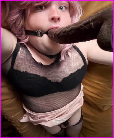 Gay sissy loser Lexi from Utah is force-fed a huge black dildo