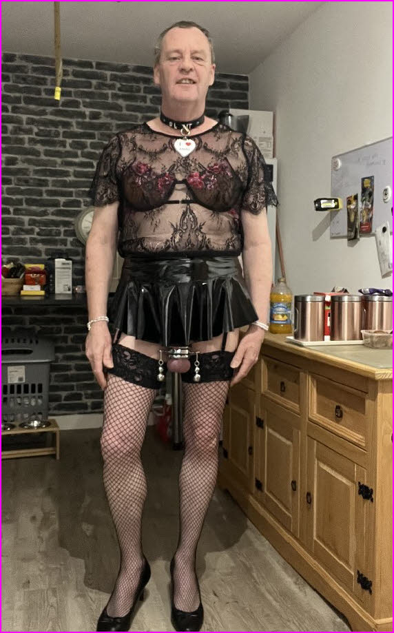 Failed husband Jeffrey Mitchell exposed as a dumb sissy bitch in chastity