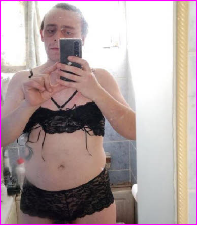 Sissy Raven exposed in black bra and French knickers Sissy Raven exposed in black bra and French knickers