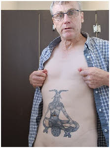 Dumb fucking loser Murray Chapman tweaks his own nipples