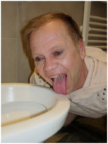 Sissy piss drinker Jochen loves to lick the rim of public toilets